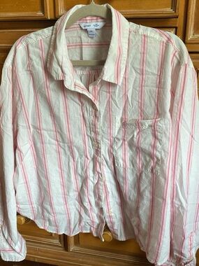 Old Navy Men's White Button-Down Shirt with Pink Stripes